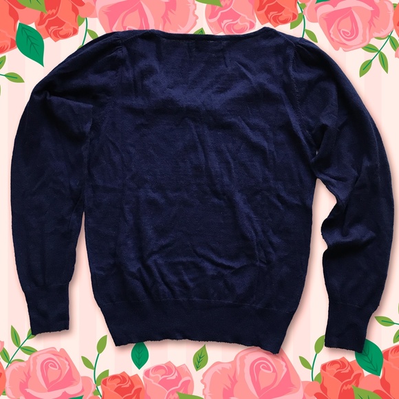 Cute Floral Sweater from Japan 💙🖤🌼🌼🌼 - Picture 3 of 5